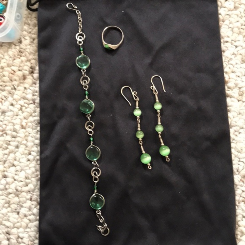 Green jewelry set (necklace, ring, bracelet)